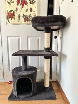 Small cat tree, about 40”x20”