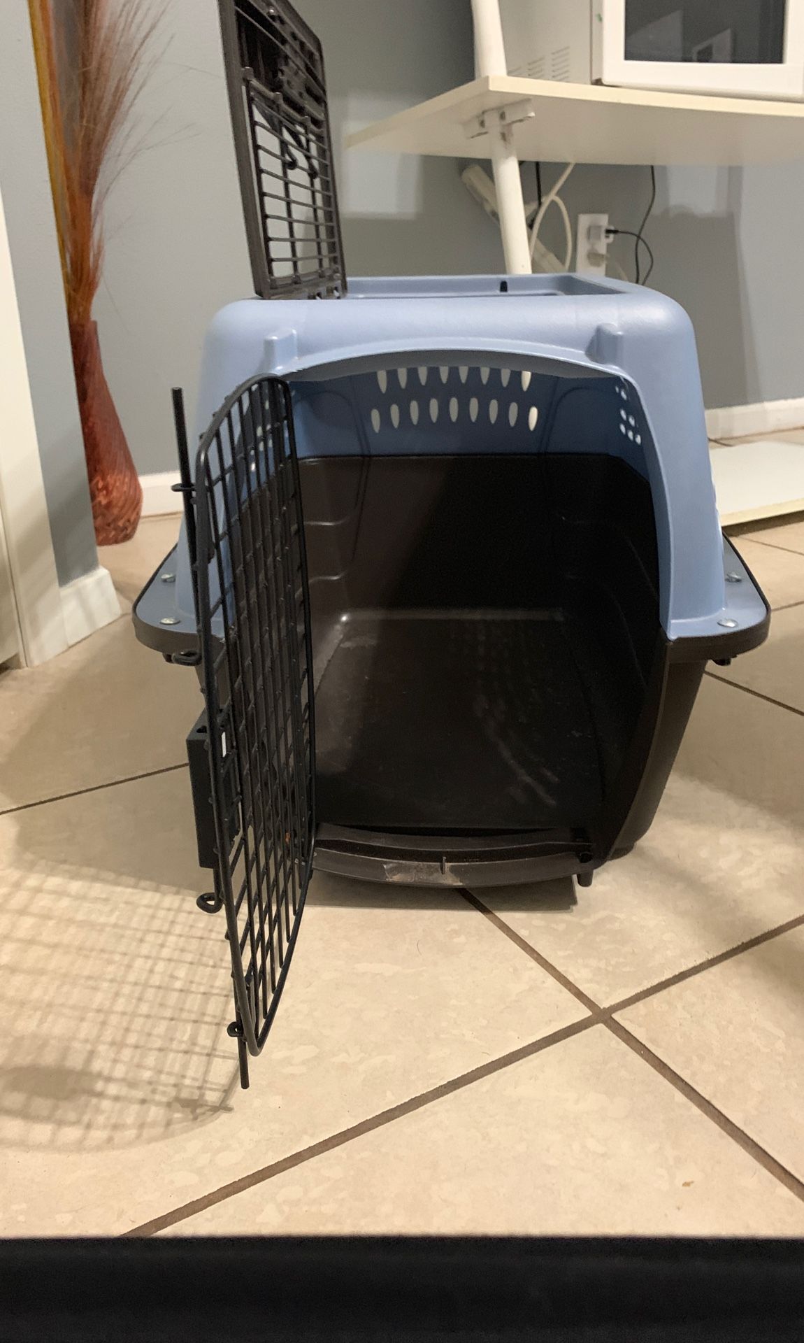 Small dog crate