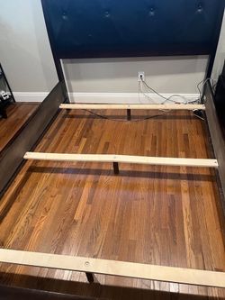 REAL WOOD Beautiful Ashley Queen Bed