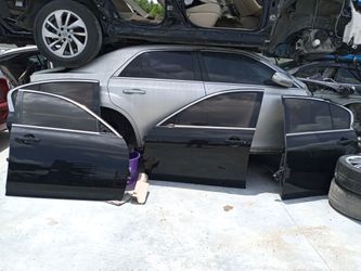 Infiniti g37 g35 m25 doors..