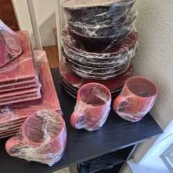 Dinner Plates,  Bowls,  Mugs 