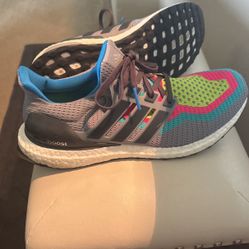 Men's ultra boost size 9 worn once 