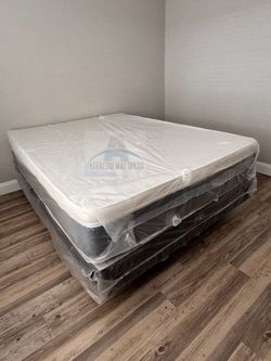 Queen mattress pillow top set with box spring (2pc - new)