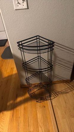 Corner shelf