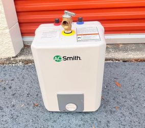 A.O. Smith Signature 100 2.5-Gallon Compact 1440-Watt 1 Element Point Of Use Electr...