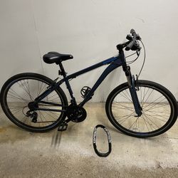 Schwin Hybrid Bike 