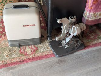 Bell & Howell Vintage 8mm Film Projector with Case