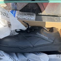 Work Reebok Shoes Size 10 I’ll Take 25$