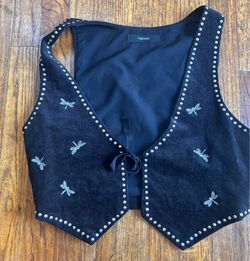 Forever 21 black corduroy vest with silver dragonfly embroidery size small
