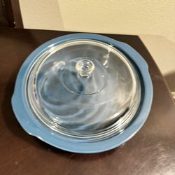 Peterboro Basket Co.  Stoneware Collection Blue Round Casserole Dish