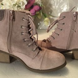 Pink Girls Boots