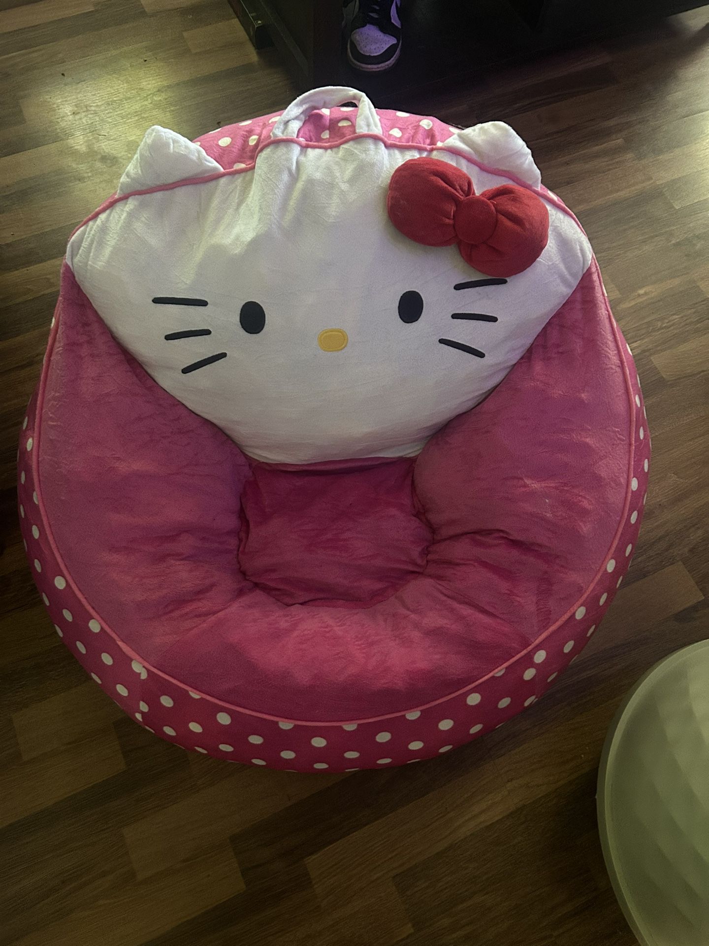 Hello Kitty Chair