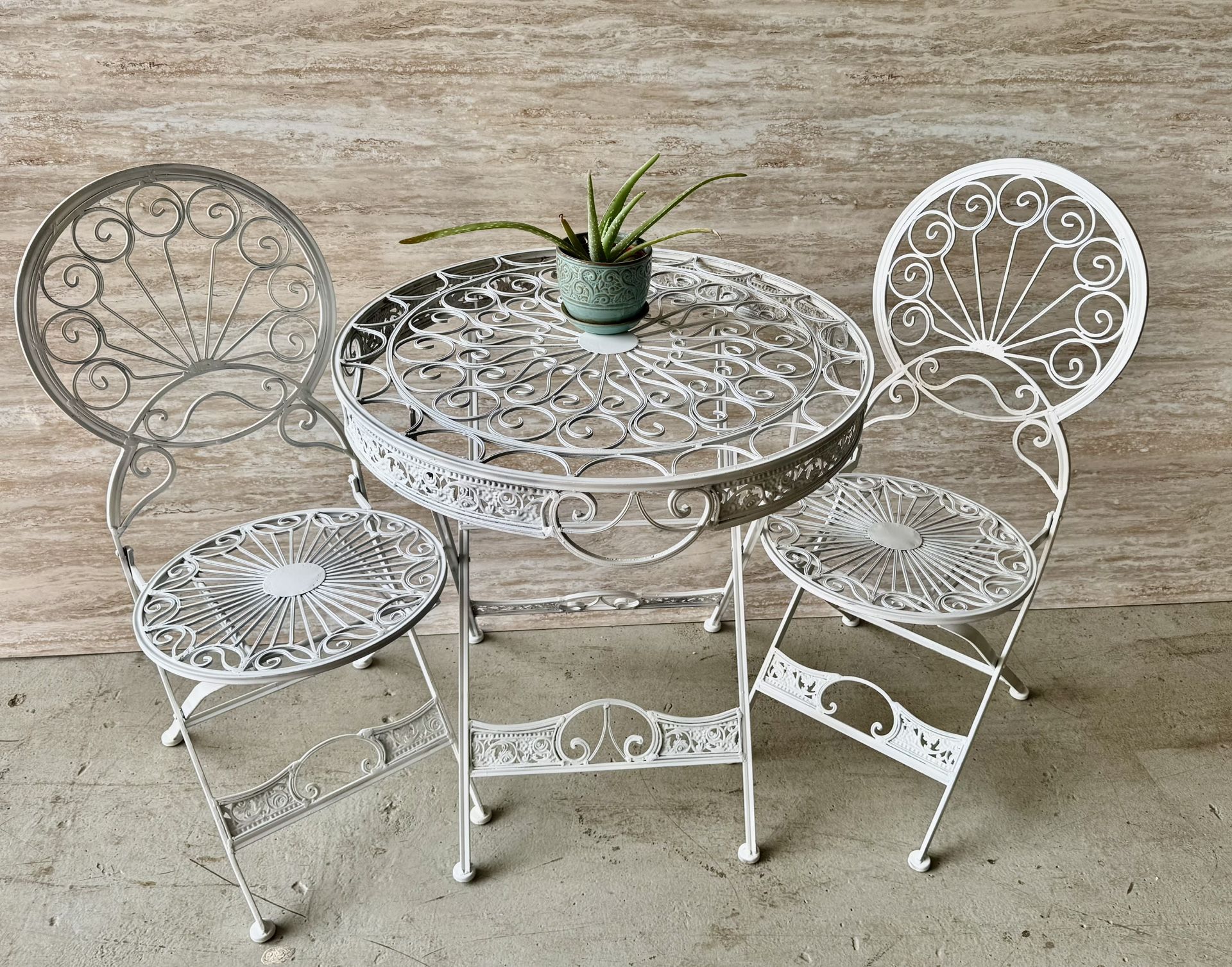 Beautiful Vintage/Antique wrought Café Table Set
