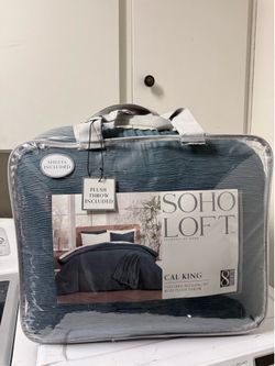 Soho Loft Cal King 8 Piece Textured Bedding Set with Plush Throw, New