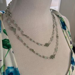 Stunning silver beaded chain necklace for women - brand new