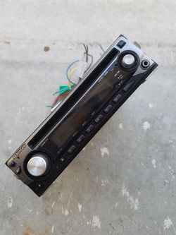 Kenwood KDC-135 50Wx4 Stereo