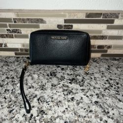 Black Michael kors Wallet