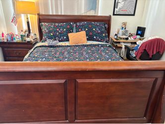 Queen size bed, frame and mattress