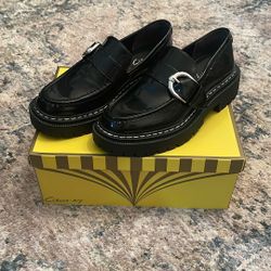 NEW Size 7M Circus Ny Black Platform Slip On Loafers 