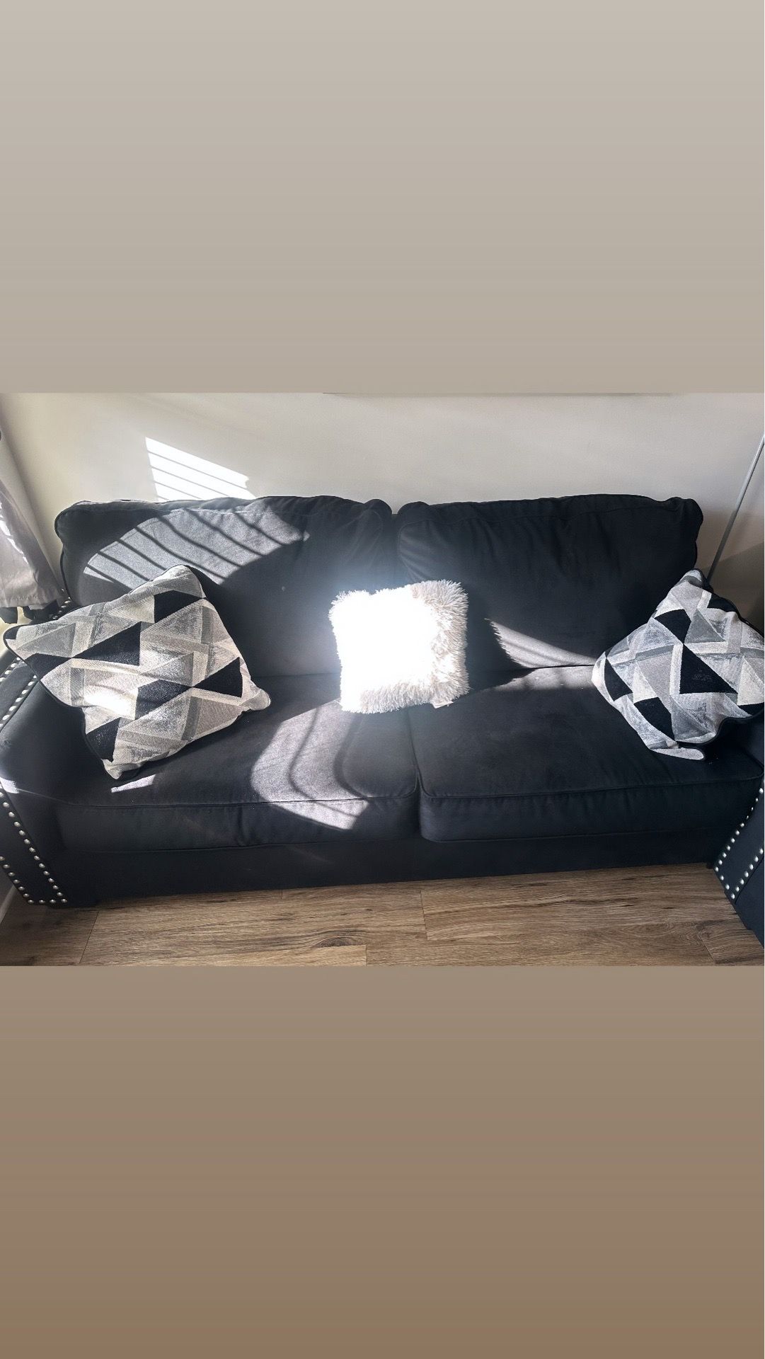 Couch set