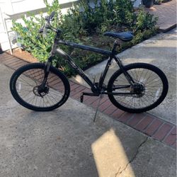 Trek Front Suspension Mountain Bike