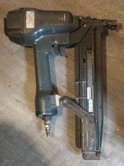 Senco air staple gun