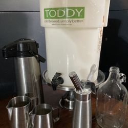 cold brew kit and coffee accessories 