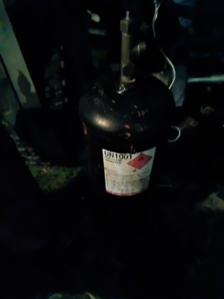 Acetylene Tanks