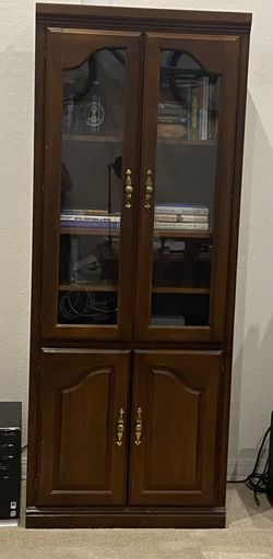Media cabinet