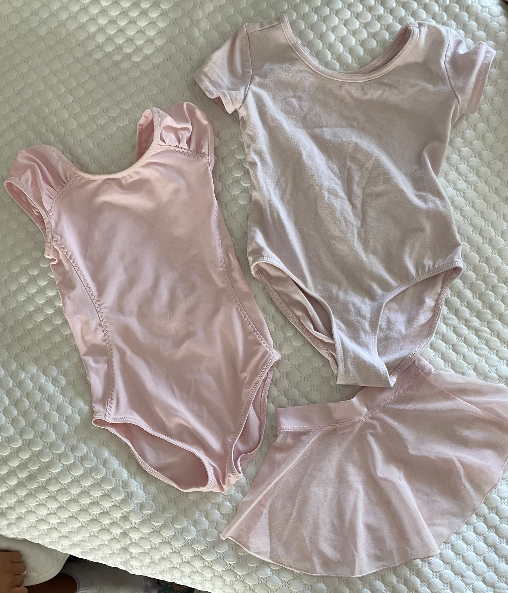 Little girls pink leotards