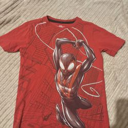 Spider man t shirt / baby tee