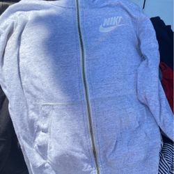 Women’s Nike Sweater XS