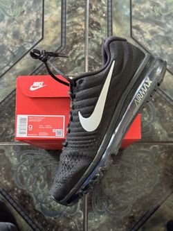 Black Nike Air Max 2017