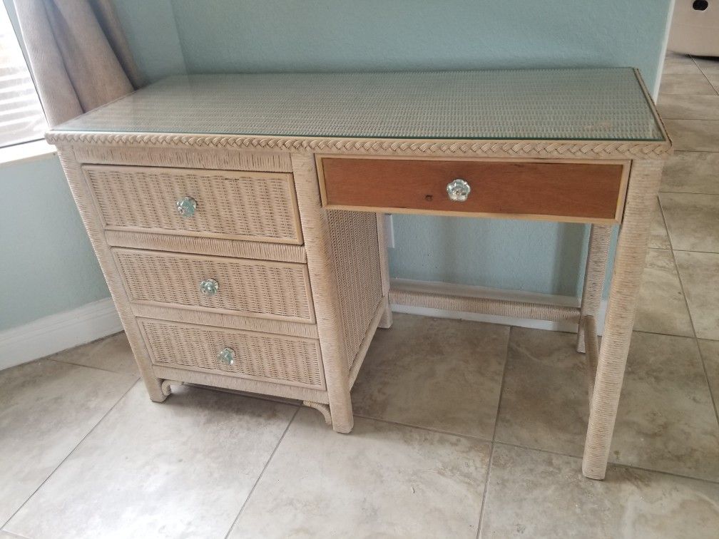 Henry Link Wicker Desk