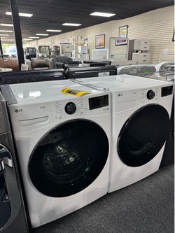 LG Washer & Dryer. 🚚WE DELIVER🚚