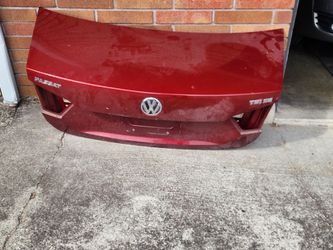 2015 B6 Passat trunk lid