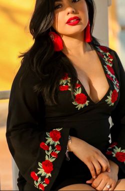 Vestidos Mexicanos Bordados ✨ Mexican Dresses & Blouses, Women & Girls ✨ ✨ Prices Vary - Precios Variados