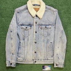 Levi premium Sherpa jean jacket