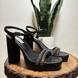 Steve Madden Heels Size 7.5
