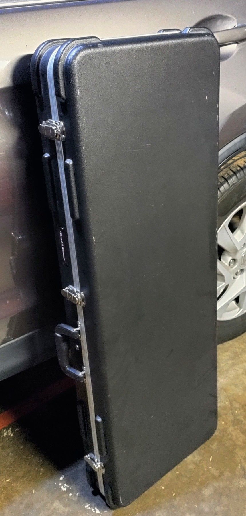 Road Runner Hardshell Case