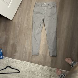 Maurice’s Skinny Jeans In Soft Gray