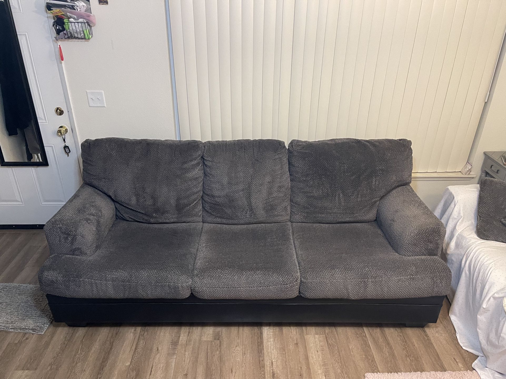 Couch/ Sofa 3 Seater, Queen Size Pull Out Bed 