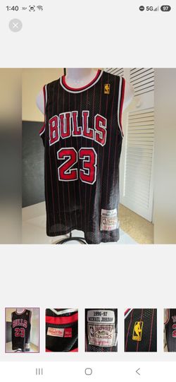Michael Jordan Chicago Bulls Jersey 1996–1997 Hardwood Classics Authentic Size L