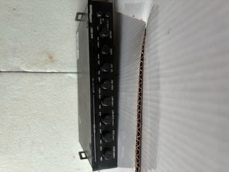 Sub amp new  2500 watts mono