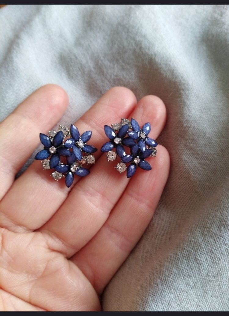 fashion temperament flowers earrings