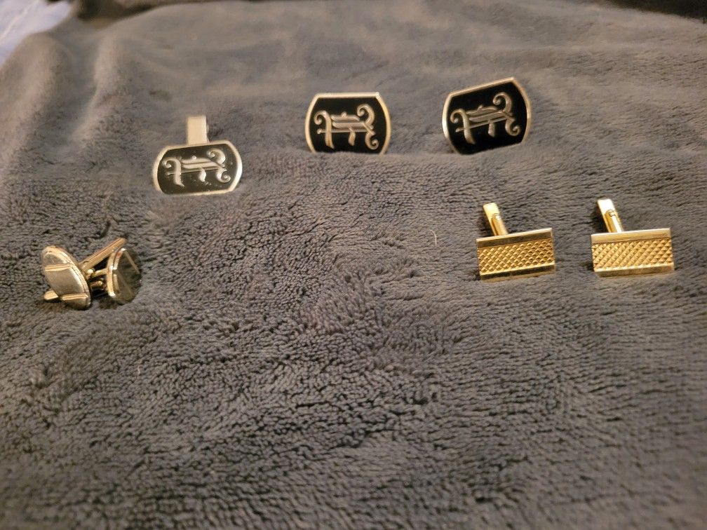 For Sale: Vintage Cufflinks