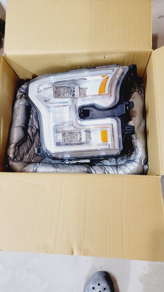 2015-2017 Ford F150 Oem Led Headlight, Passenger Side