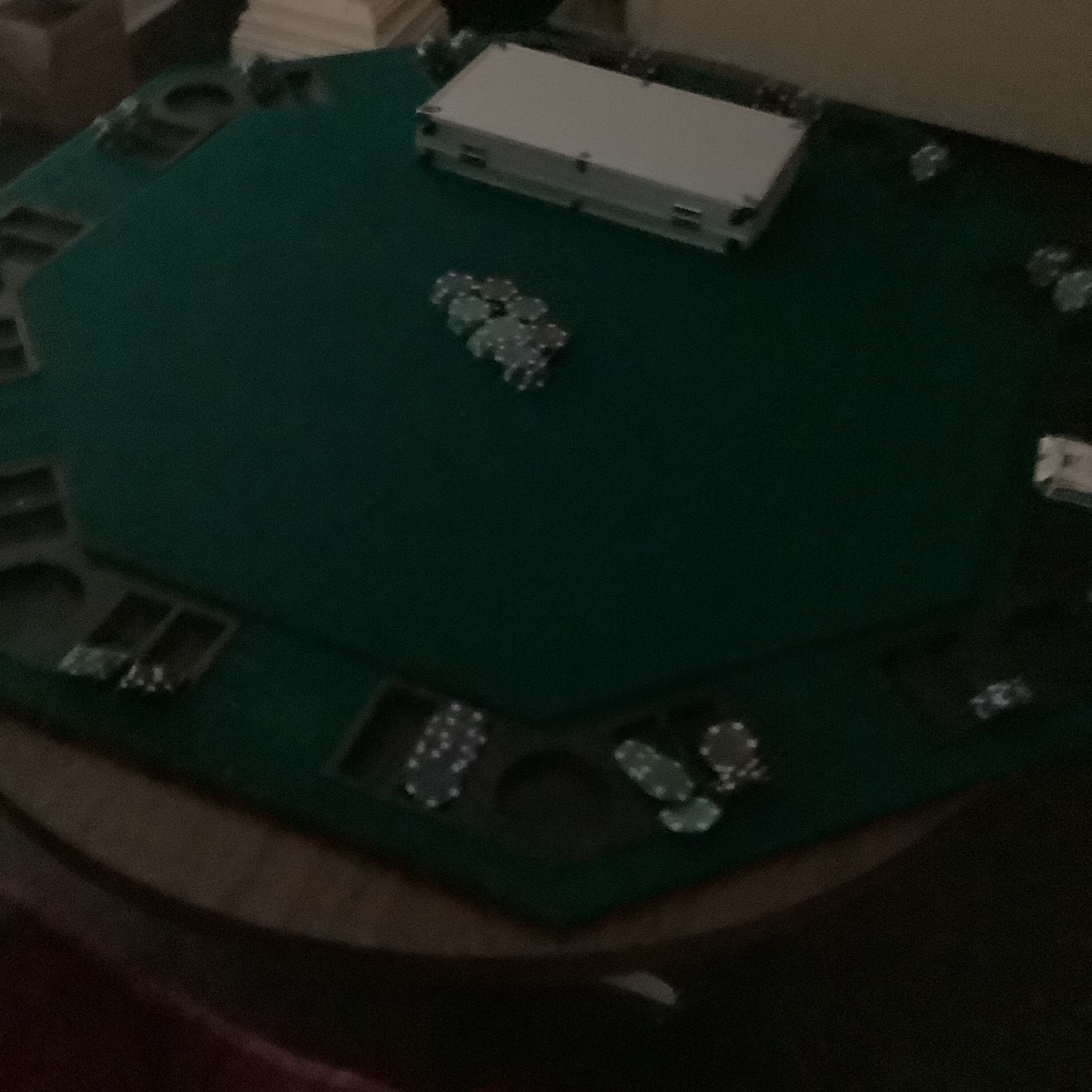 Portable poker Table Including Chip