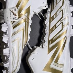 Adidas Freak Spark 23 Football Shoe, White/Gold Metallic,