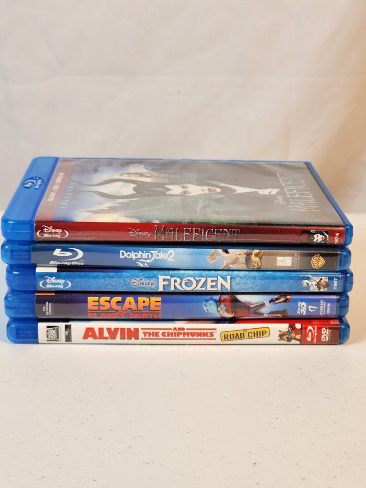 Lot of 5 Blu Ray & DVD Disc Combo Kids Movies. Maleficent, Frozen, Escape from Planet Earth, Alvin and the Chipmunks, Dolphin Tale 2. All Blurays incl